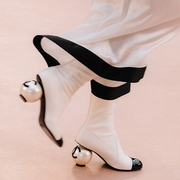 Chanel 25K White Black Pearl Ball Heel CC Logo Stretch Leather Midcalf Boot 39.5 - Picture 3 of 16